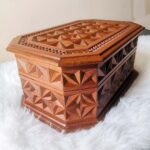 Antique Vintage Jewelry Box - glamorwood