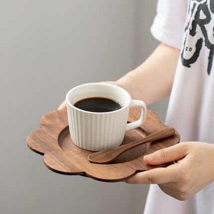 flower shaped plate - glamorwood